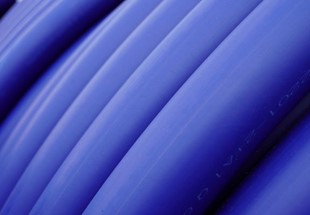 Altering, diverting or repairing polyethylene water pipelines